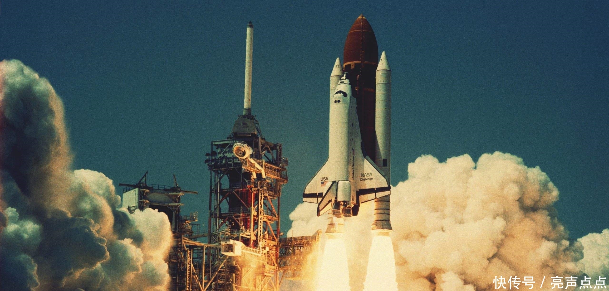 美国航天史最严重惨剧!轮舱上1个小洞,让7名宇航员瞬间成灰