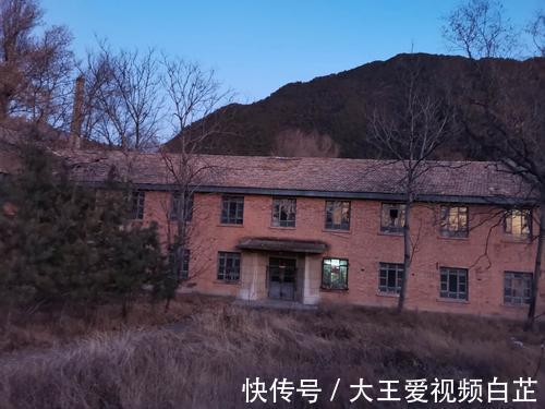 危楼|山西一处军工厂，曾是国家保密第二坦克基地，如今破败成危楼