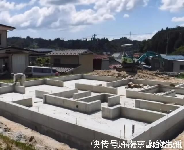 钢筋混凝土|国外自建房，前后只要一个多月，和国内很不一样，你会喜欢吗