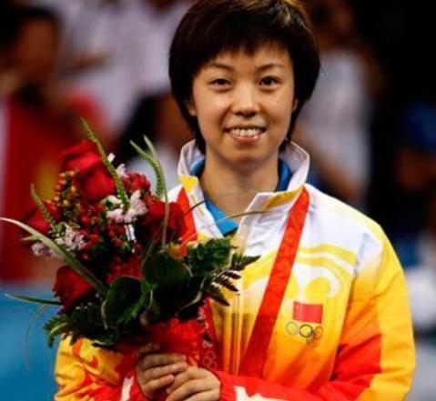 袁立|抛弃同居12年的袁立,转身娶小20岁张怡宁,他为何能吸引张怡宁