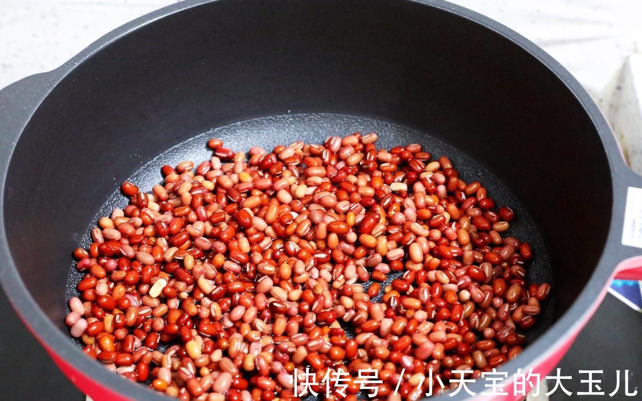 天冷了,红豆桂圆红枣枸杞小丸子学起来,养颜又暖身