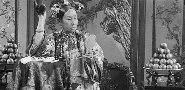 清朝|对于清朝两极分化的评价，是因为没有看到清朝做过的这些事