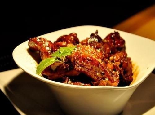 美食推荐：豆豉鲮鱼茄子煲，黑椒可乐肉排，回锅肉，红烧茄子煲的做法