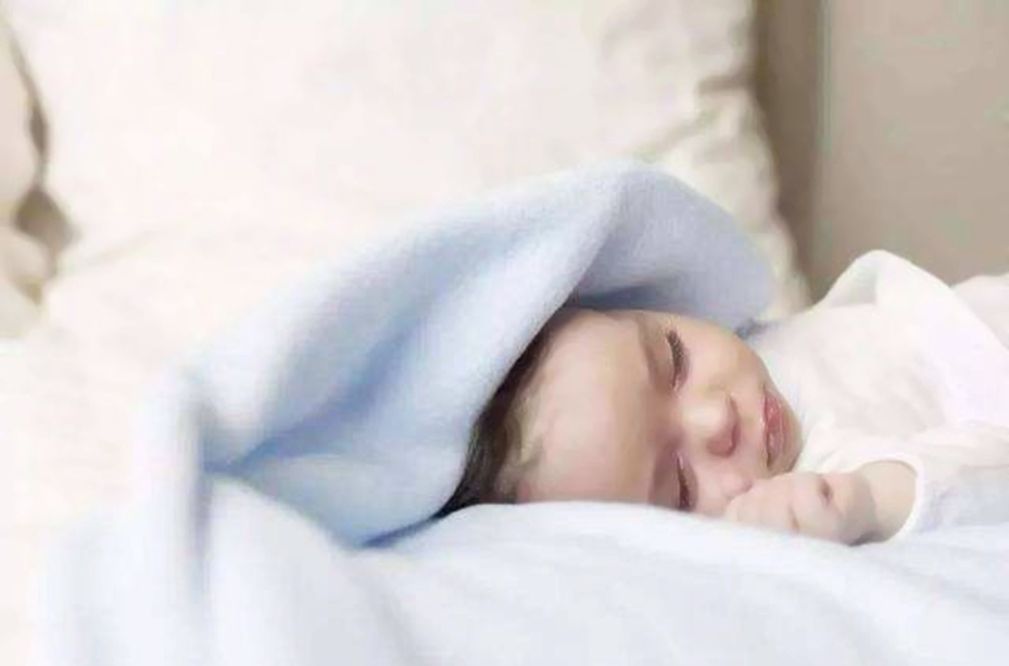 结局|一岁就开始枕枕头的宝宝长大后怎样了三种结局,都该看看