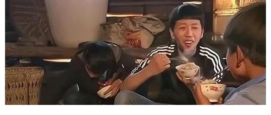 时隔7年，“真香男孩”王境泽长成了大帅哥，参加综艺仍吃不上饭