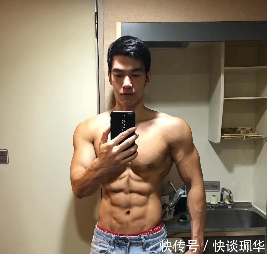 男生|如何尽显男性魅力?且看肌肉型男的八块腹肌和人鱼线,真飒