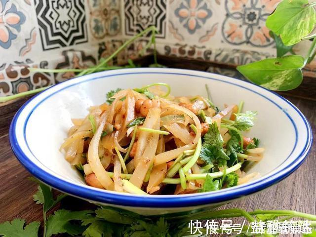 腌菜一个月才敢吃？多加1步降低亚硝酸盐，酸辣爽口，5天就能吃