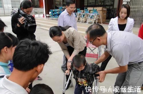 李女士|孕检发现孩子没有手脚，妈妈却坚持和医生说“生”，如今活成公主