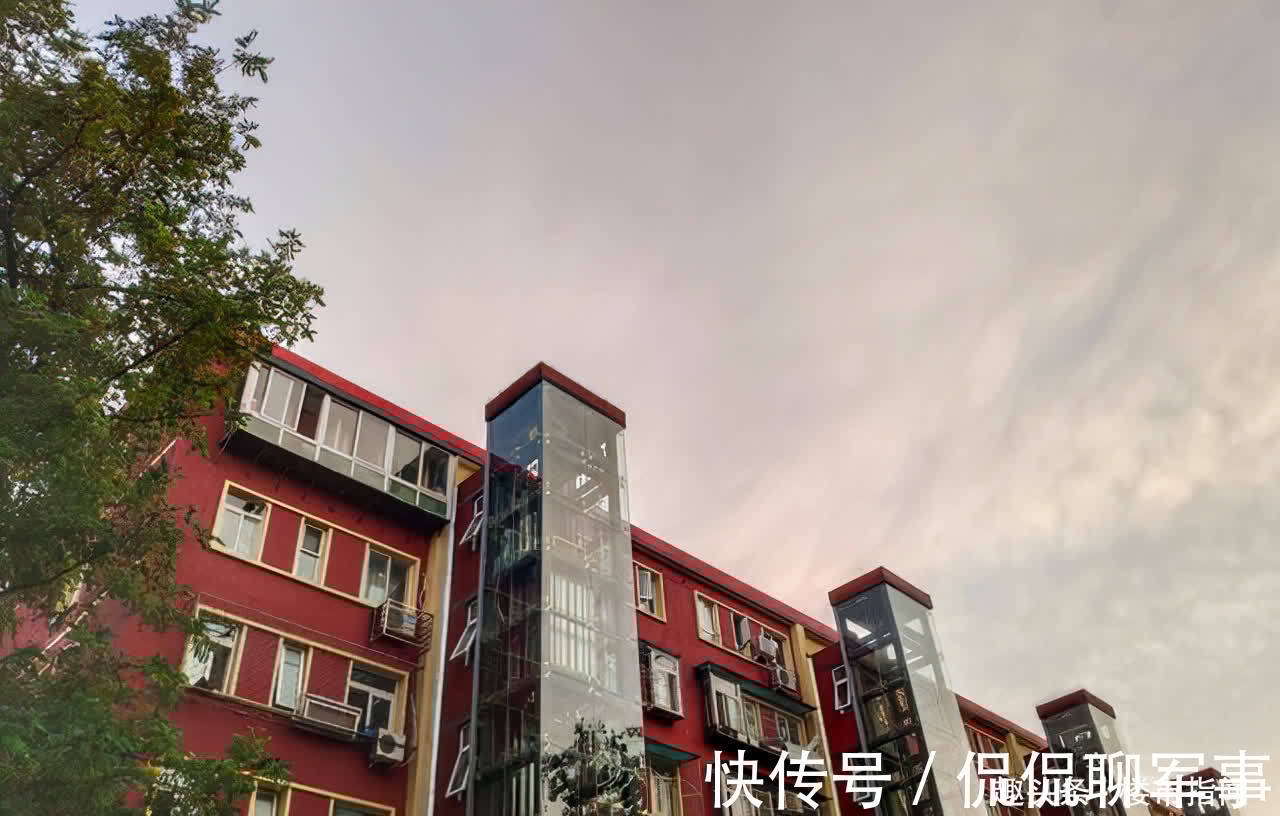 安装|老房加电梯，6楼表示后悔了：花了很多钱，却换回来一堆“麻烦”