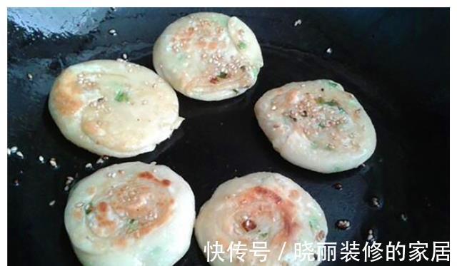做法|教你在家做葱油饼，不仅酥软可口，做法也很简单，葱多少自己搭配