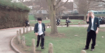 |搞笑GIF趣图兄弟,这火锅,吃着有点提心吊胆的!