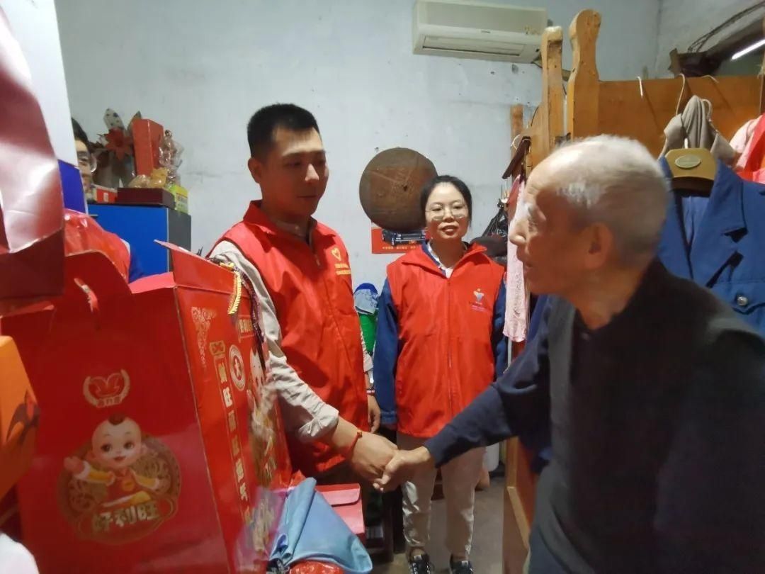 龙游县税务局|今日重阳丨夕阳红 朝阳美 蓄力税务共发展