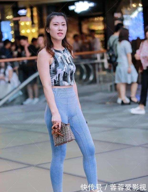 打底裤 穿搭“打底裤”的美女更加吸睛夺目,气质温婉又温柔,时尚韩范