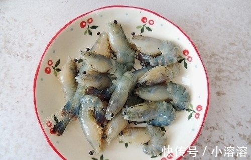 饭店|油焖大虾的家常做法，不用油炸，鲜香入味，在家做出饭店的味道