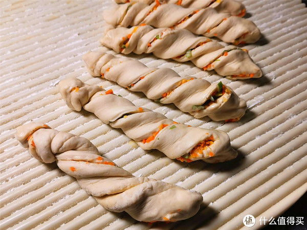 层次|花卷煎一煎比蒸的好吃,外焦里嫩层次多,吃着过瘾