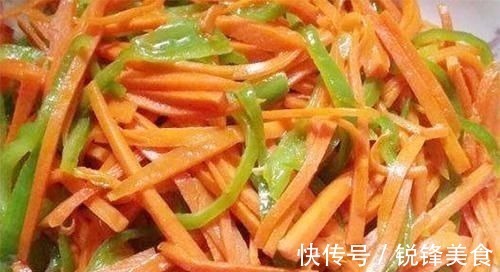 胡萝卜炒青椒|孩子多吃“护眼菜”,增强免疫力,促进骨骼发育,眼睛明亮长智力