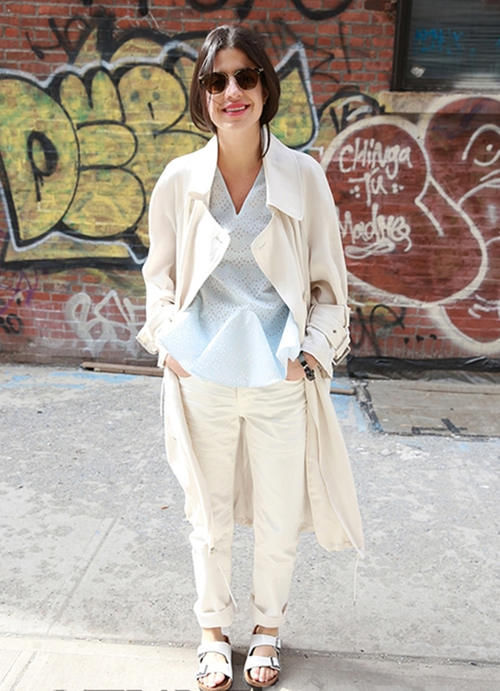 风衣＋豆腐裤，今年入春必学穿搭，年过40也很时髦