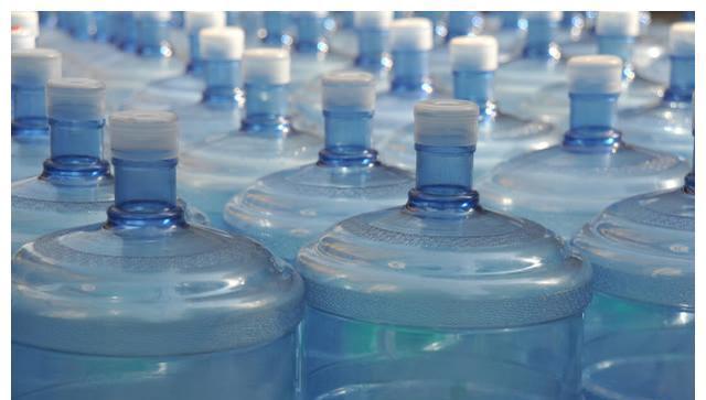 生长发育|卫生组织联合声明:停止饮用“桶装水”,或易伤娃脾胃,趁早换