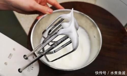 松软|不用烤箱,不用电饭煲,学会这样做蛋糕,松软香甜,10分钟就上桌
