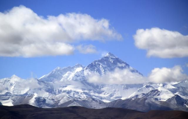 珠峰有着8848米，最顶峰的温度有多低呢？看完太佩服登山者了！