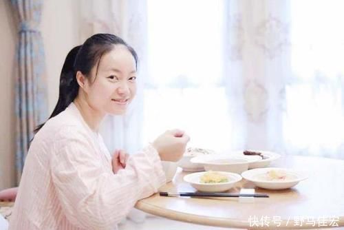 宝妈|当母乳喂养遭遇堵奶，宝妈们不可持续犯错，“三部曲”缓解疏通