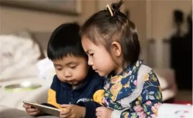 晓芬|“头胎是女儿,二胎不论男女都没压力”,这句话坑苦了多少家庭