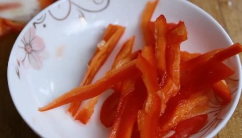  营养|妈妈太厉害了，用鸡蛋和白菜搭配做美食，好吃营养色香味俱全