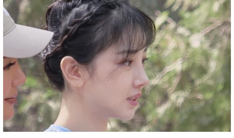 大妈|陈小纭误入相亲角，大妈大叔都来询问，但进北京相亲2群都没资格