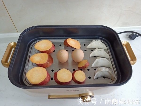 朋友圈|早餐全家只吃一盘菜,却在朋友圈走红,网友:生活高级,有品位