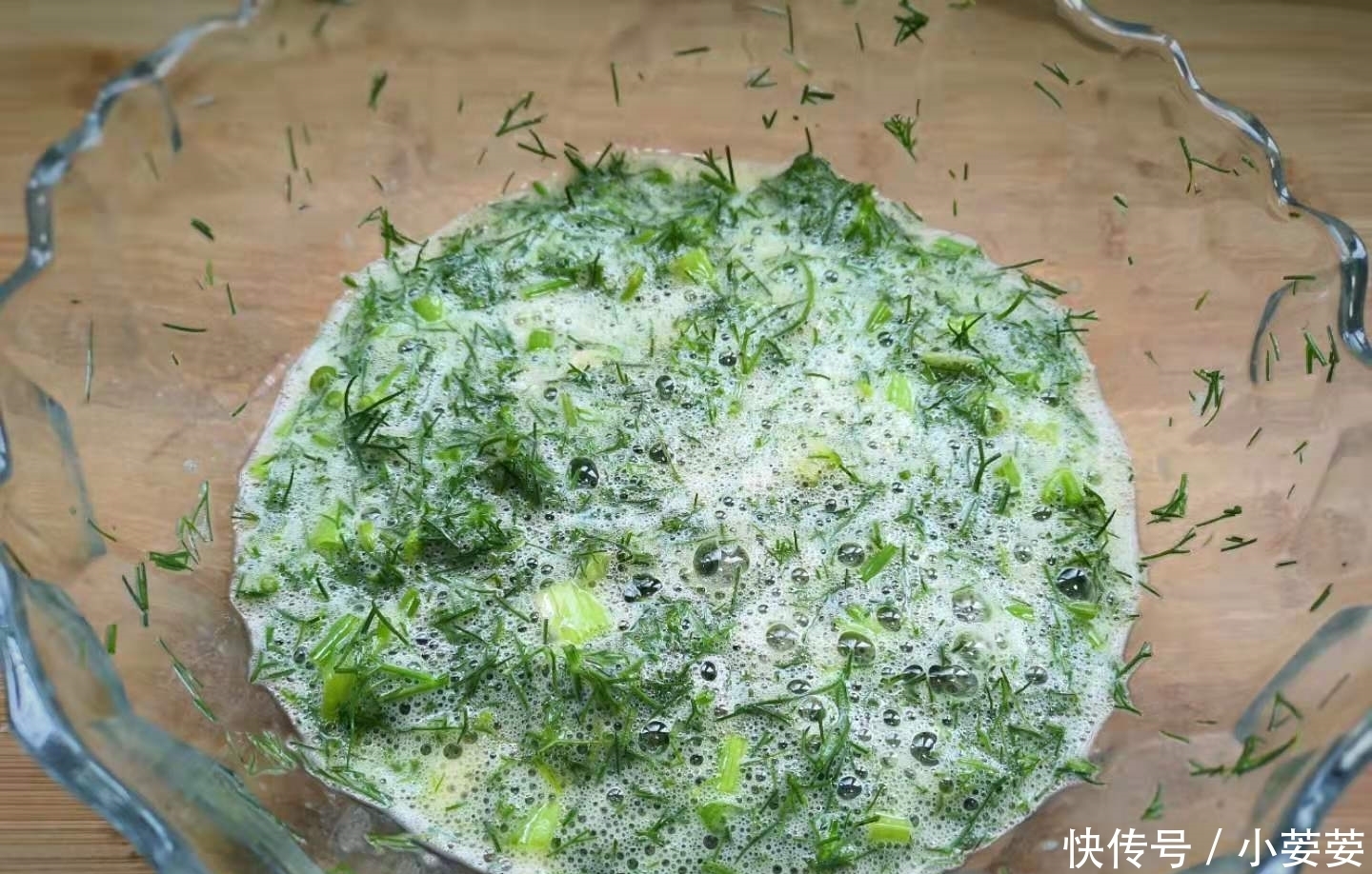 鸡蛋和这是绝配,晚饭炒一盘,隔天排宿便,小腹平坦,皮肤水灵