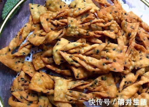 酿豆腐|农村人过年必买的集市小吃，样样都很经典，看着就让人流口水！