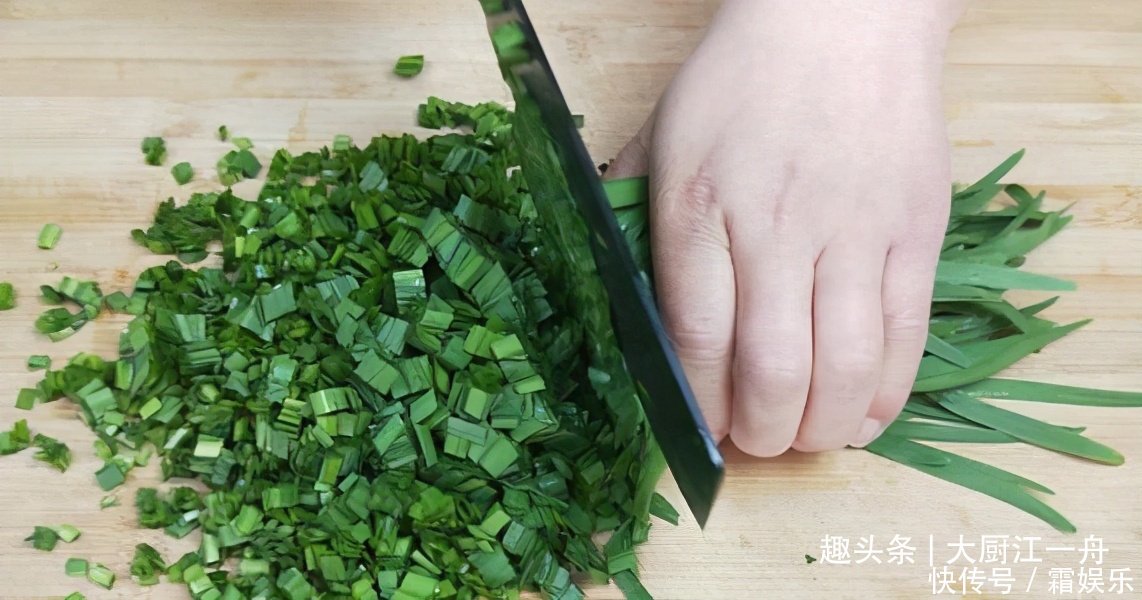 水饺|韭菜肉水饺，好吃有诀窍，教你调馅用料和比例，饺子不好吃才怪