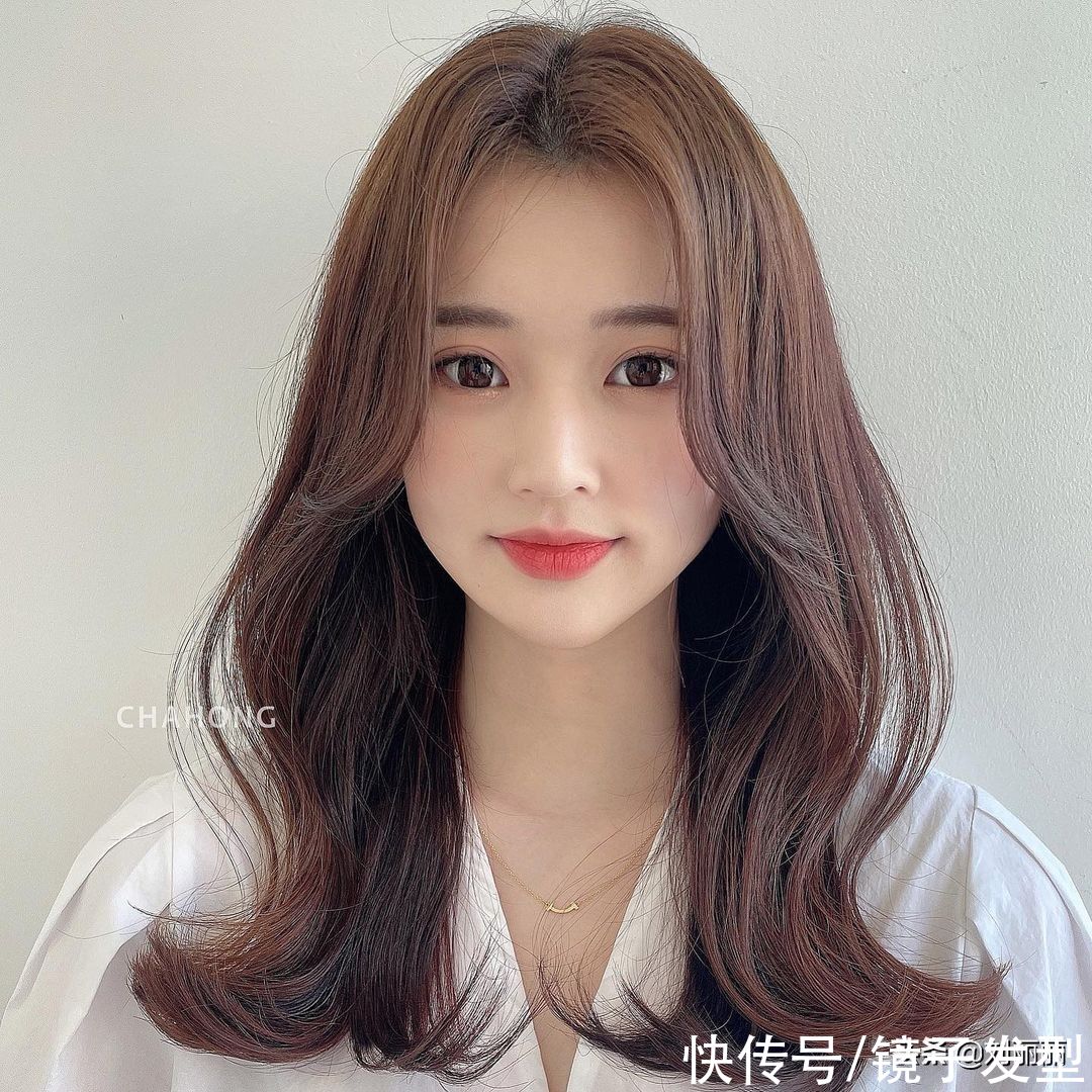 蓬松度 18款好看的发型，看完我都想试一试，你喜欢吗