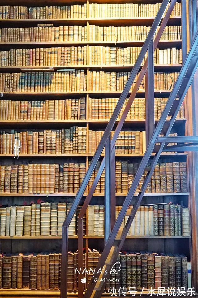 国家图书馆|欧洲曾经的皇家图书馆,如今巴洛克艺术殿堂,游客美的无心看书