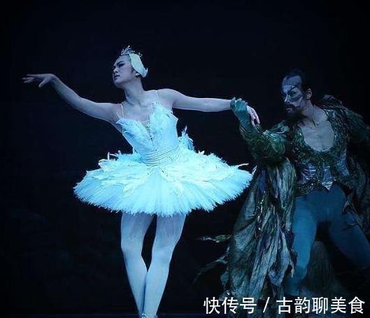 小女儿|任正非小女儿跳舞稳居C位,妖娆舞姿实力抢镜,简直太美了