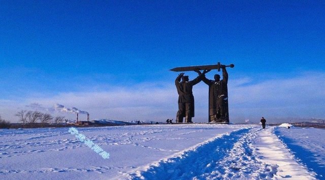 二战|俄罗斯钢铁城市:二战时涌入60万青年,生铁产量已超5亿吨