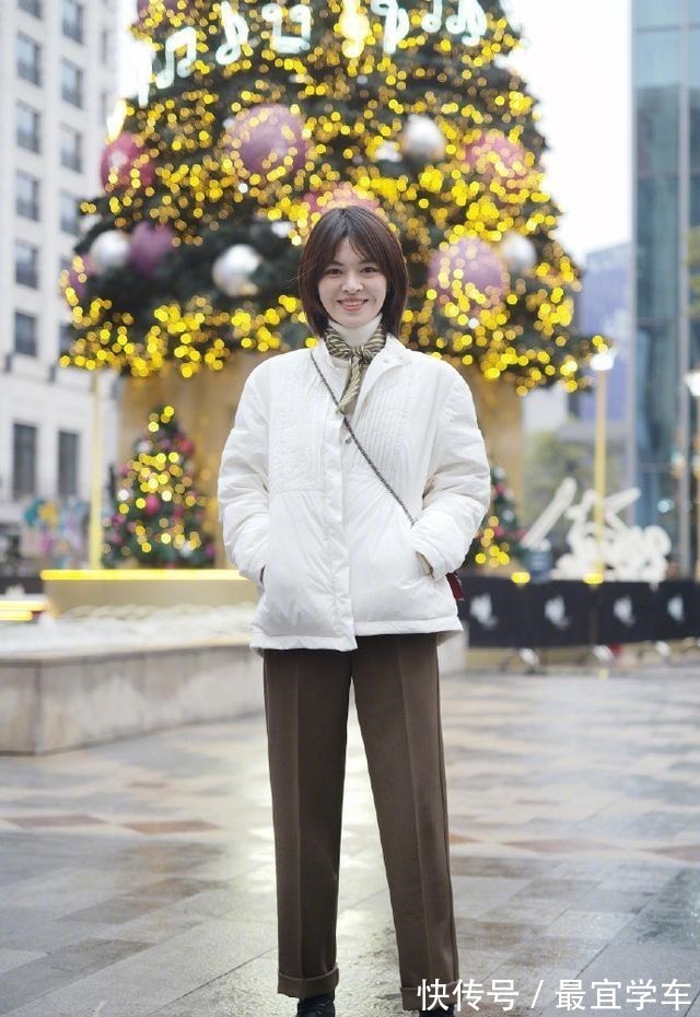 阔腿裤 阔腿裤也该收一收了,今年流行九分裤+低跟鞋,小个子也适合!