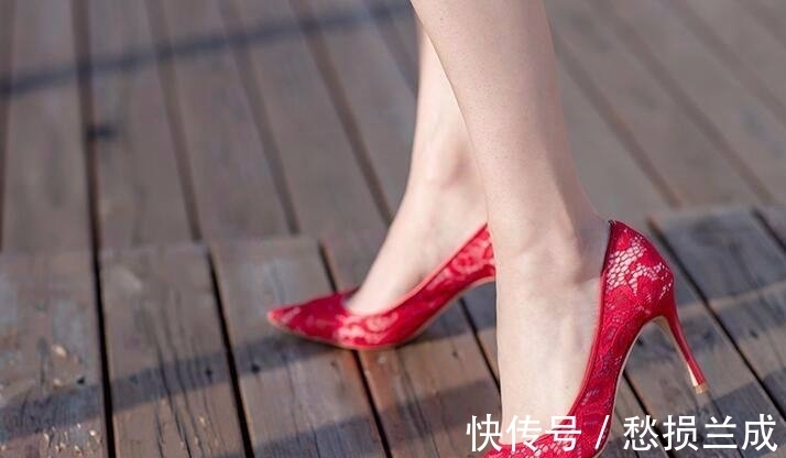 性感妩媚|蕾丝高跟鞋的性感妩媚，女神级的女人最懂