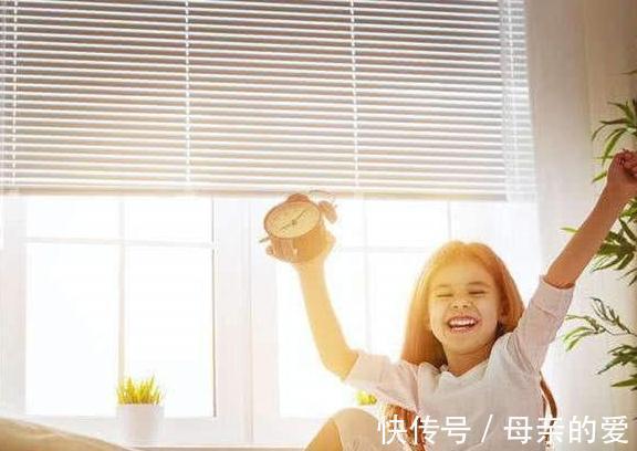 方式|家长早上叫孩子起床的方式,直接影响孩子性格发展,父母可别不知