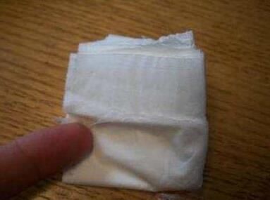 上厕所,为什么外国人会把厕纸冲掉,国人是扔进纸篓这下明白了