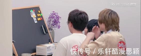 毛不易、李雪琴新綜藝開播,“兩人一狗”慢綜來襲,你值得擁有!