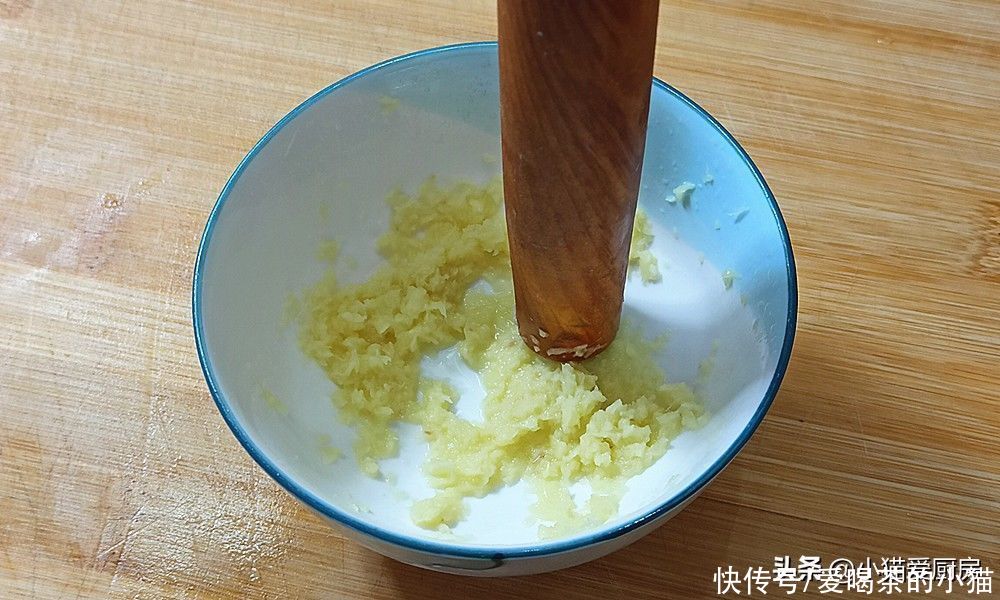 姜汁鱼条|教你“姜汁鱼肉”的做法，成菜口味清淡，味道鲜美好吃又解腻
