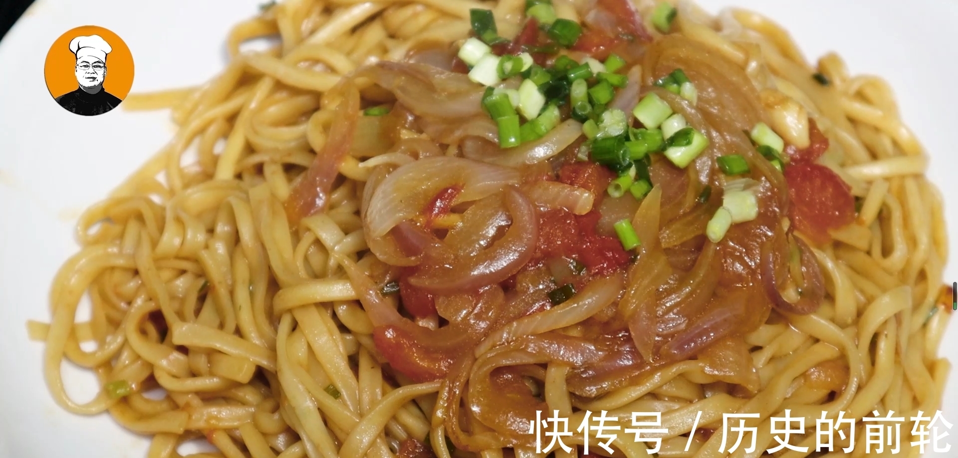 老刘|1个洋葱1把面条,简单一做,我家一周吃5次,又香又解馋