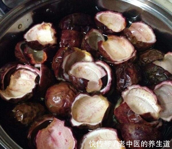 吃剩的榴莲壳、山竹壳、柚子皮别扔,作用可多了,收藏好