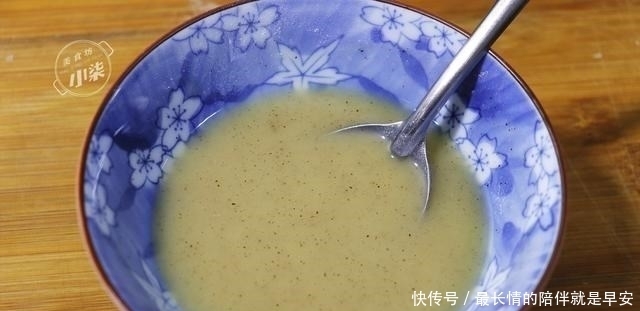 做烧饼别用水,这做法太香了,皮酥里软,空口能吃撑,比面包都香