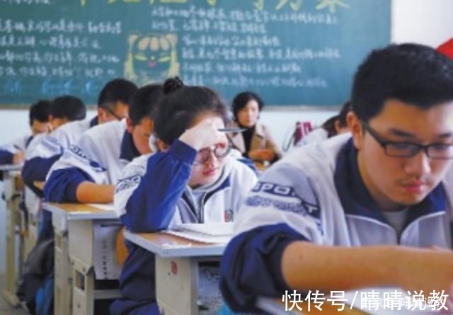 学生|“无论如何都不复读”，高考182分男孩给的理由，堪称人间真实