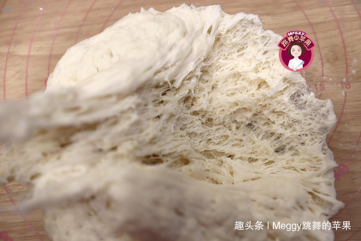 发面|教你做个绣球花卷，又白又嫩又暄软，发面多加一料，面团高又白
