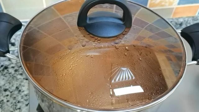 家里有橘子，把它做成橘子罐头，健康无添加，酸酸甜甜，老少都爱