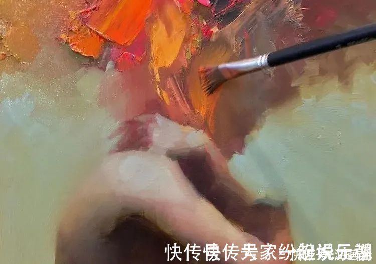 泰伊·金|他用刮刀和细腻的笔触，画出冲突感极强的女孩，比插画好看一万倍