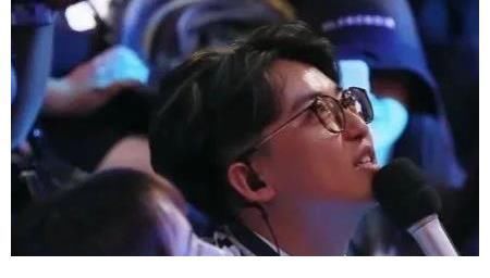 《奔跑吧黄河篇》白鹿像“单肩包”被拎起来,baby凌晨四点逛菜园